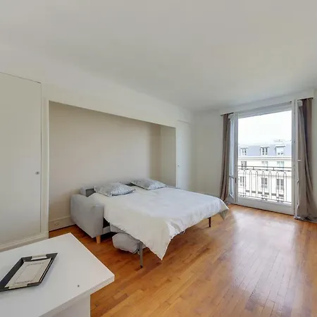 Elux Appartamento Parigi